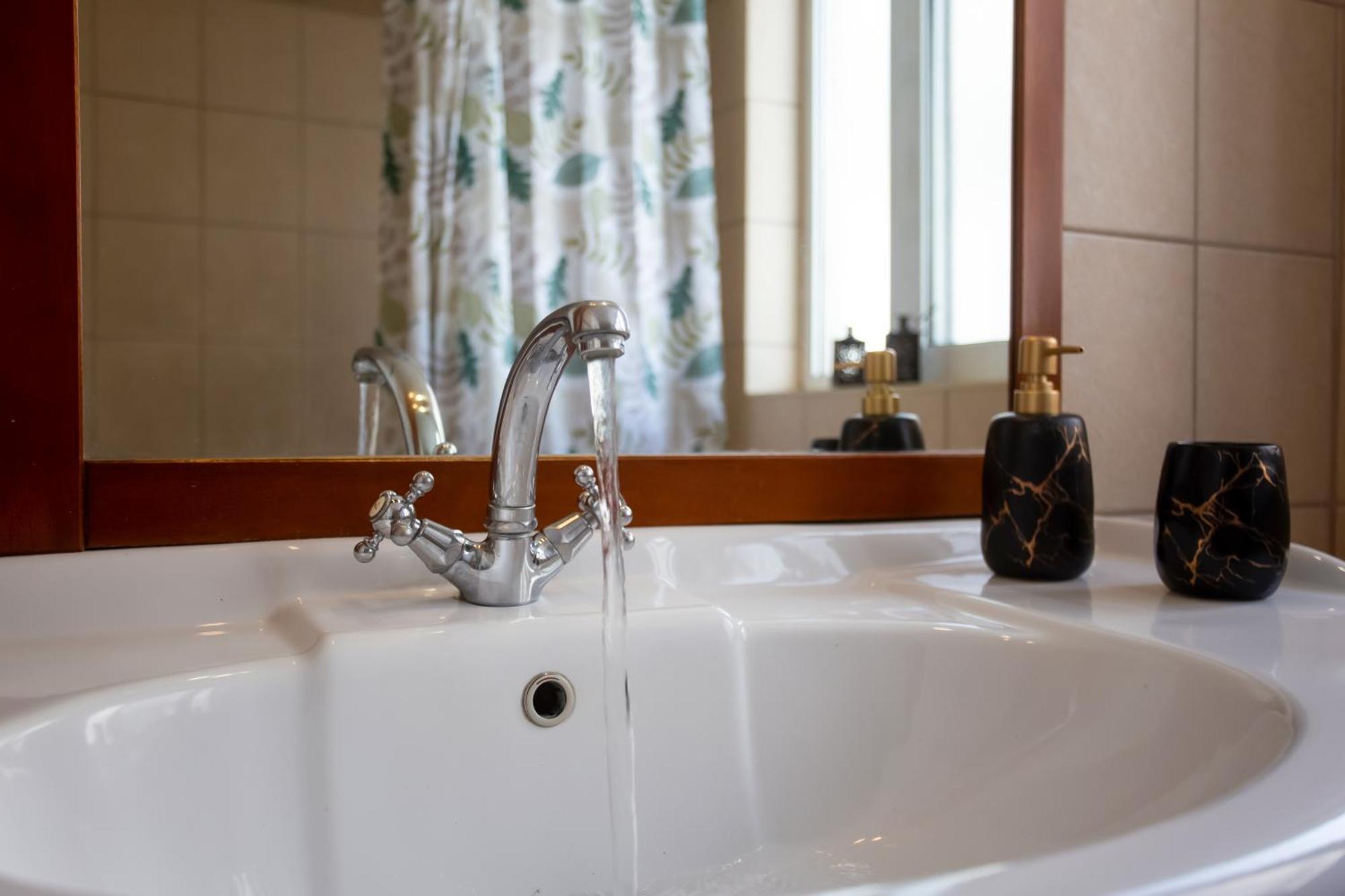 Socrates By Heloni Apartments Athènes Extérieur photo