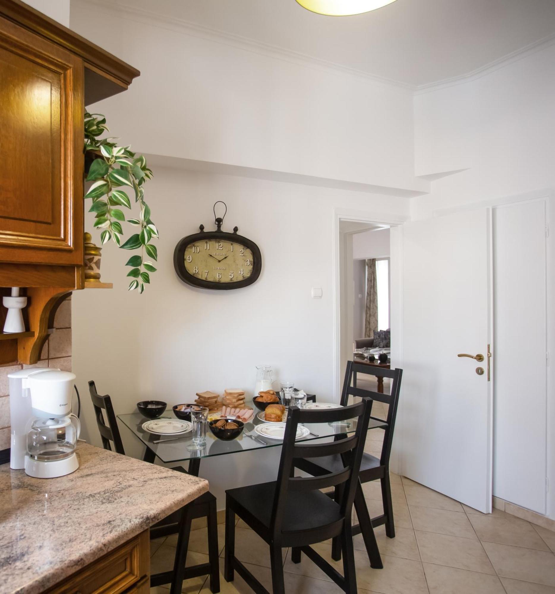 Socrates By Heloni Apartments Athènes Extérieur photo